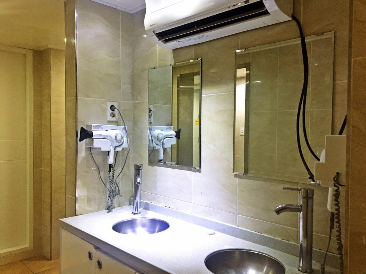 Myeong-Dong Good Stay Seul Exterior foto